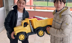 Kırklareli'nden Hatay'daki depremzede çocuklara oyuncak desteği