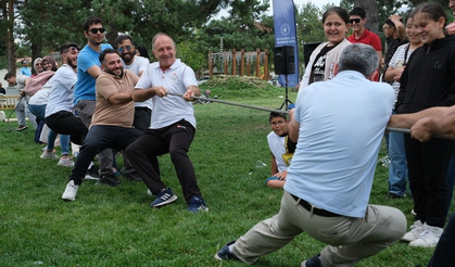 ‘Sosyal Medyadan Sosyal Meydana’ projesi festival coşkusuyla geçti