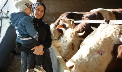 İki çocuk annesi devlet desteğiyle genç yaşta kendi çiftliğini kurdu