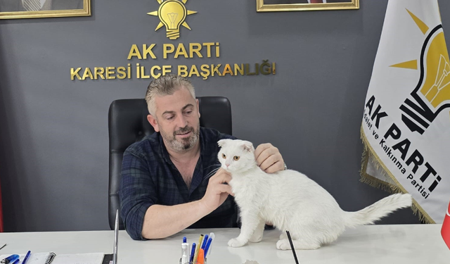 AK Parti Karesi İlçe Teşkilatı’nın patili üyesi