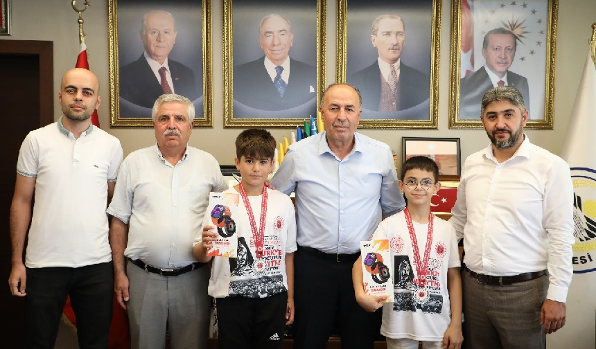 Minikler ve Yıldızlar Muaythai Şampiyonası'nda başarılı sporculara ödül